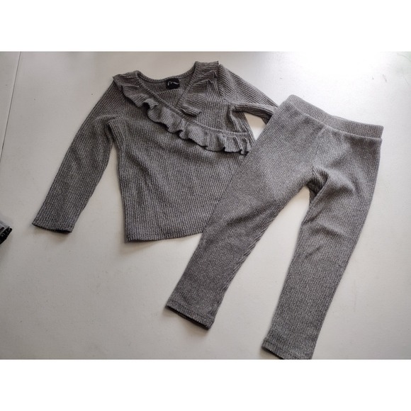 Girls outfit bundle size 3t - Picture 7 of 9